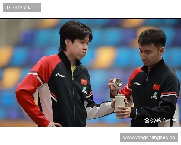 王楚钦训练完直接打车去SKP买表，这谁顶得住啊