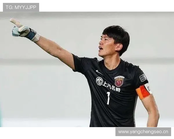 颜骏凌家的狗吃的都比我一个月工资高